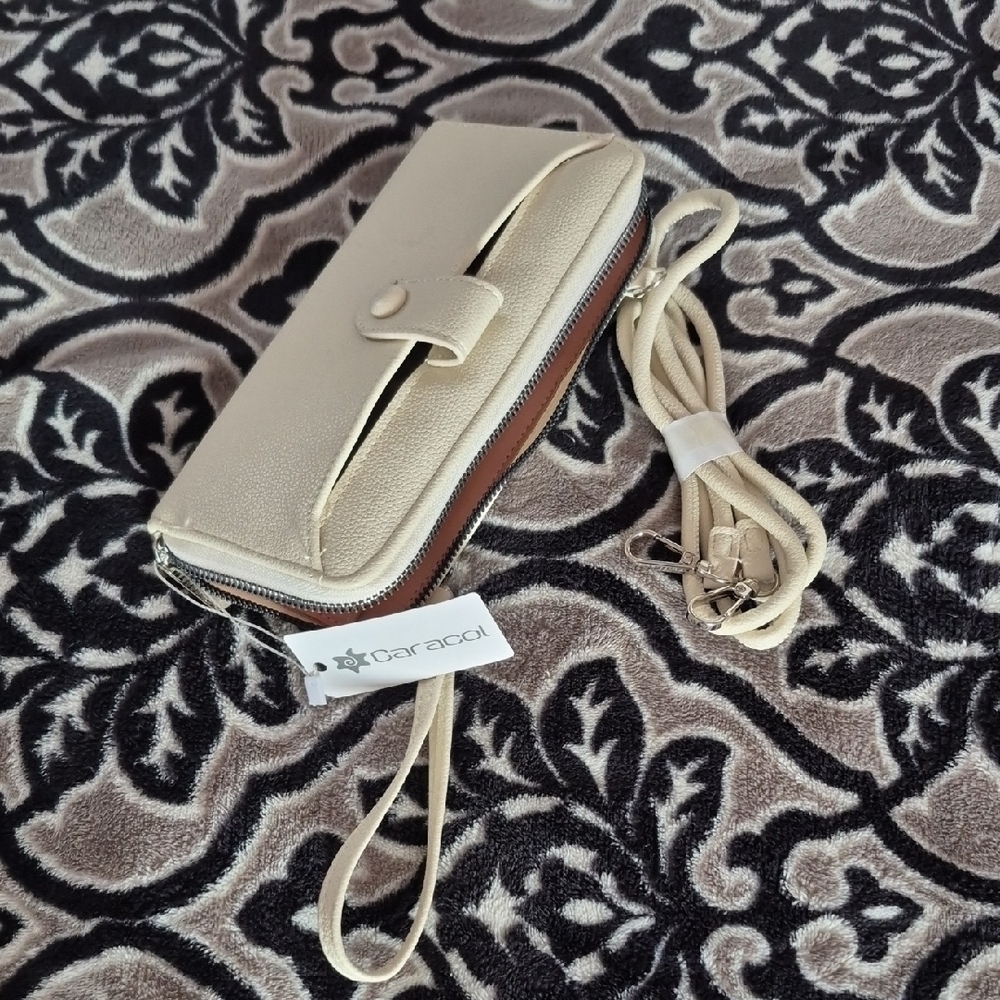 Cream Colored Crossbody or Wristlet Wallet (A11)